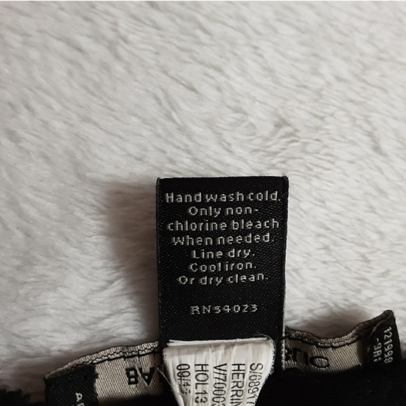 Banana Republic Scarf With Fringe - Picture 10 of 15